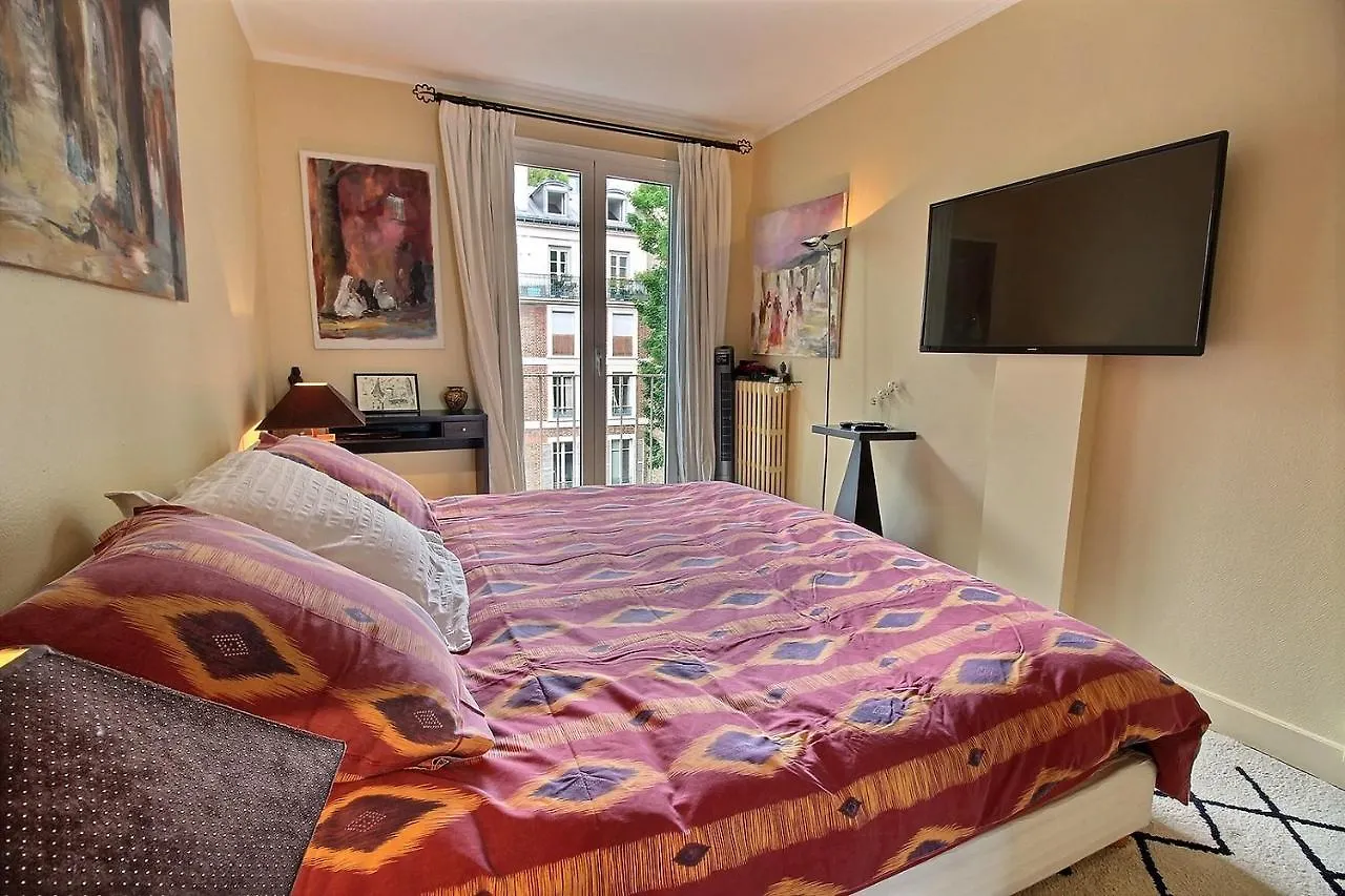 116324 - 2 Person Near Eiffel Tower Apartament *